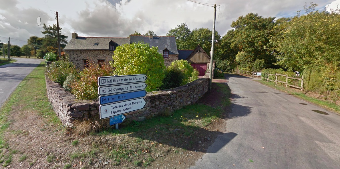Les 600 habitants de Saint-Malon-sur-Mel (Ille-et-Vilaine) devaient disposer de la fibre en 2018. Mais il doivent encore se débrouiller avec un ADSL de mauvaise qualité.