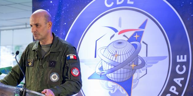 « Le successeur de YODA, qui sera une capacité opérationnelle, est inscrit en LPM sous le nom EGIDE. Il est souhaitable que ces capacités destinées à effectuer de vraies missions soit équipées d'effecteurs » (Le commandant de l'espace, le général Philippe Adam)