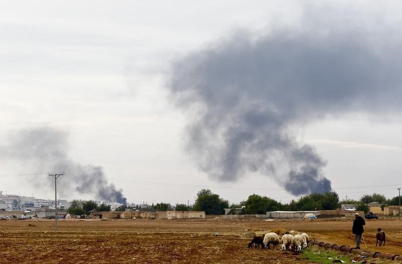 Intenses combats à Kobani, la Turquie exclut d'armer les Kurdes