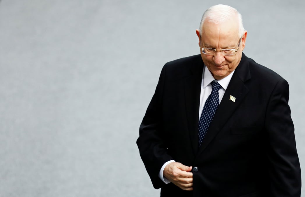 Le president israelien invite le souverain de facto des emirats arabes unis a jerusalem