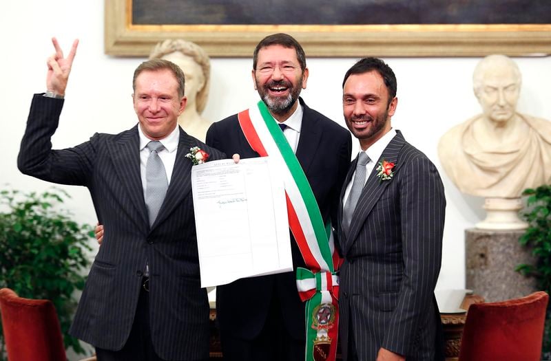 Le maire de Rome valide des mariages homosexuels