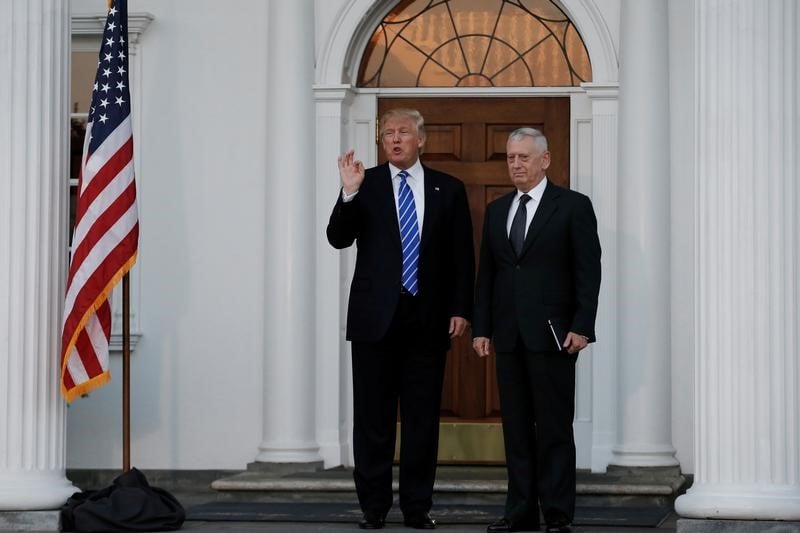 Trump poursuit les entretiens