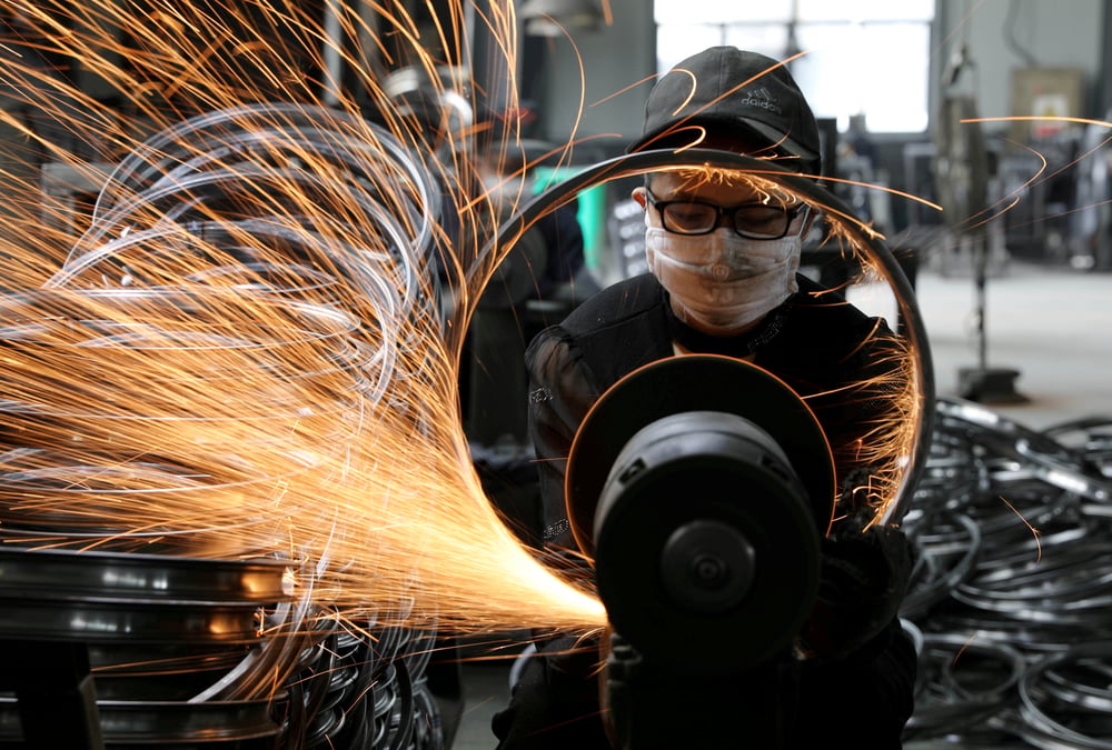 Chine: plus important declin des prix a la production en trois ans