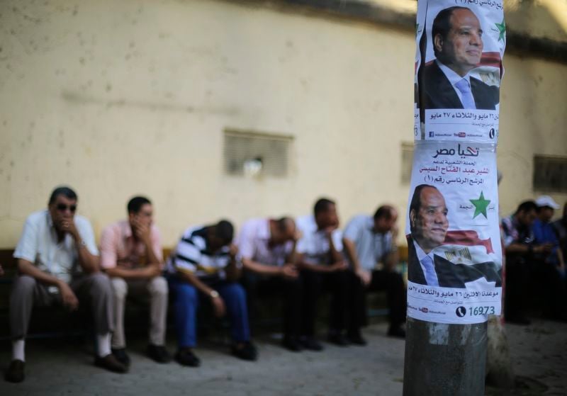 Attentat à la bombe à l'ouverture d'un bureau de vote en Egypte