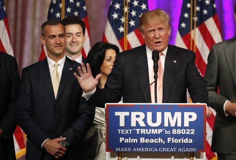 Le directeur de campagne de donald trump arrete