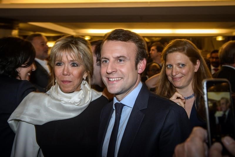 Macron veut construire un coalition parlementaire