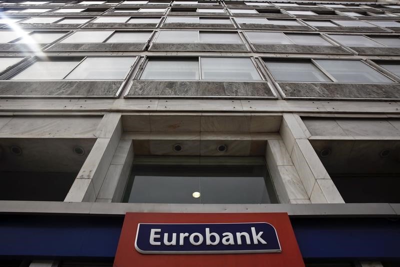 Un engin explosif endommage des bureaux d'eurobank a athenes
