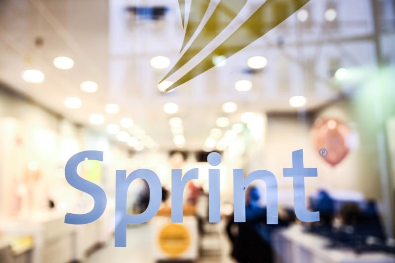 Sprint annonce une perte moins forte que prevu au 2e trimestre