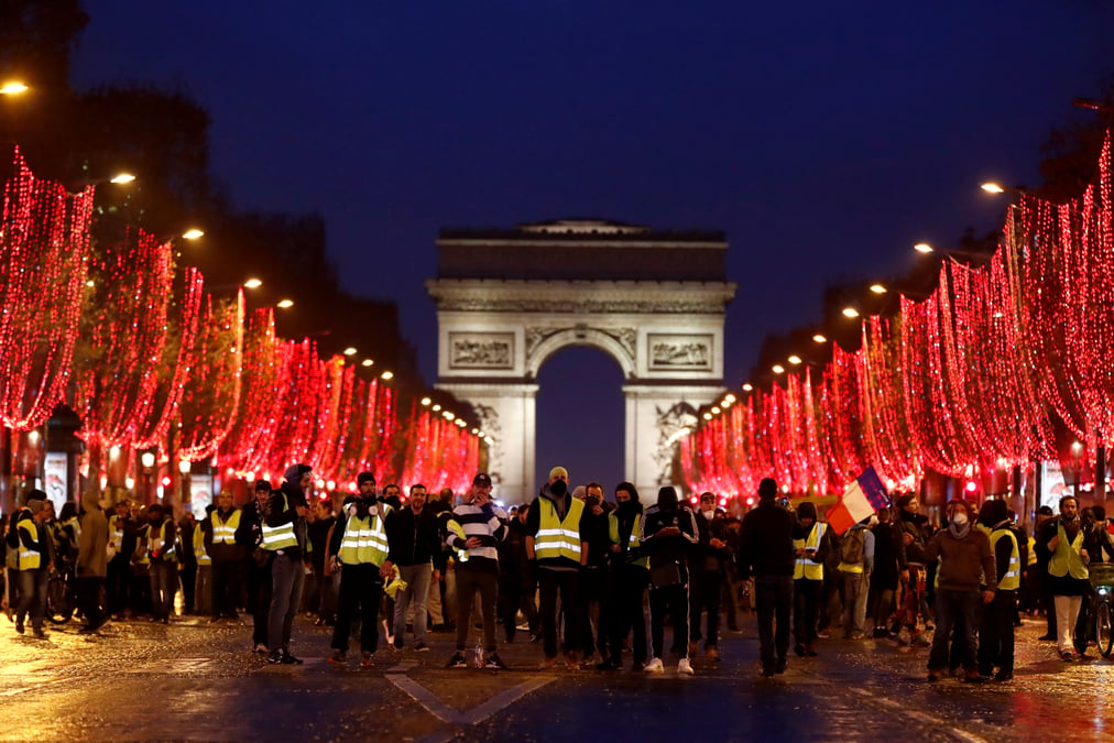 Les "gilets jaunes" inspirent les voeux de dirigeants politiques