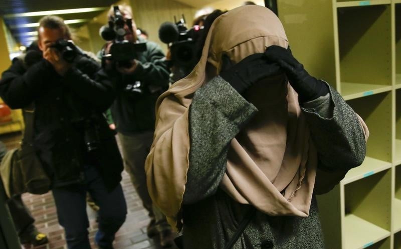 La cdu souhaite une interdiction partielle du voile en allemagne
