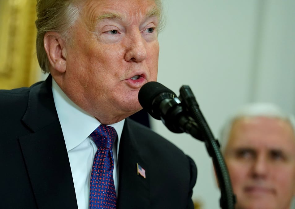 Trump declare l'etat d'urgence en californie ravagee par les incendies