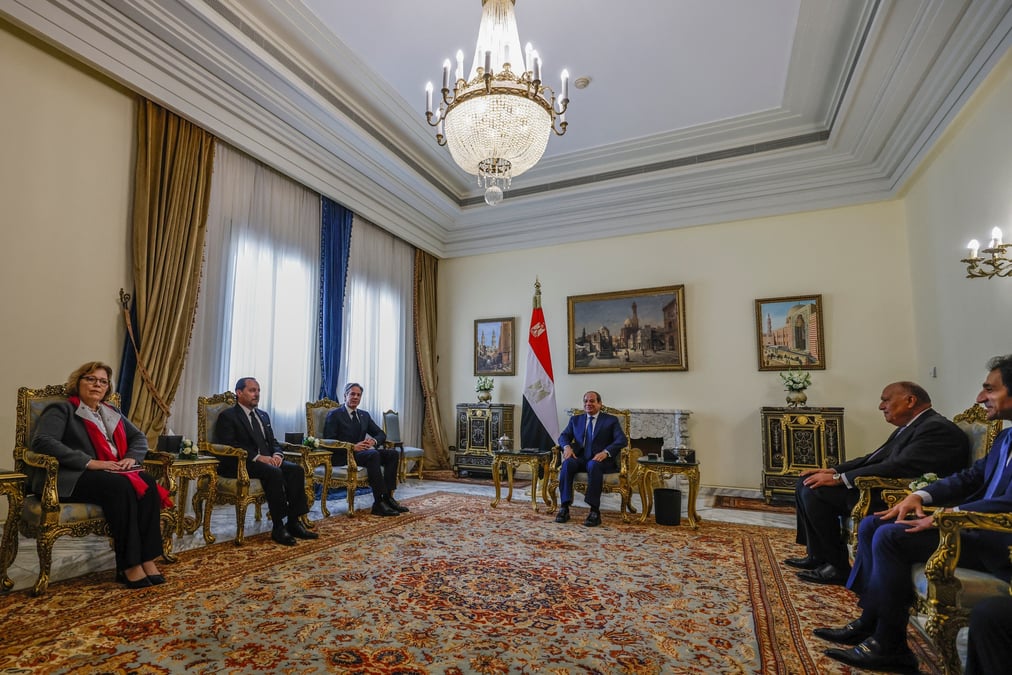 Le secretaire d'etat americain antony blinken rencontre le president egyptien abdel fattah al-sisi, au caire