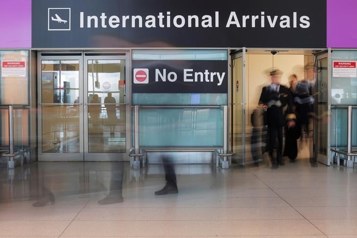 Decret migrants: la cour supreme us confirme certaines exemptions