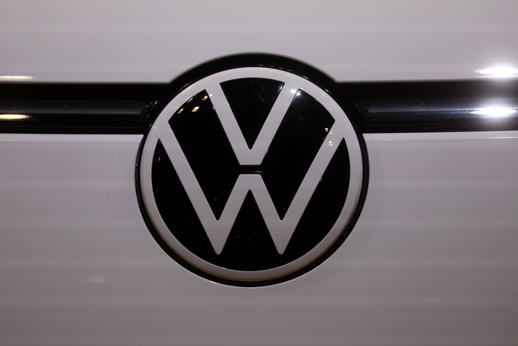 Volkswagen confirme ses perspectives malgre une chute du benefice d'exploitation au deuxieme trimestre