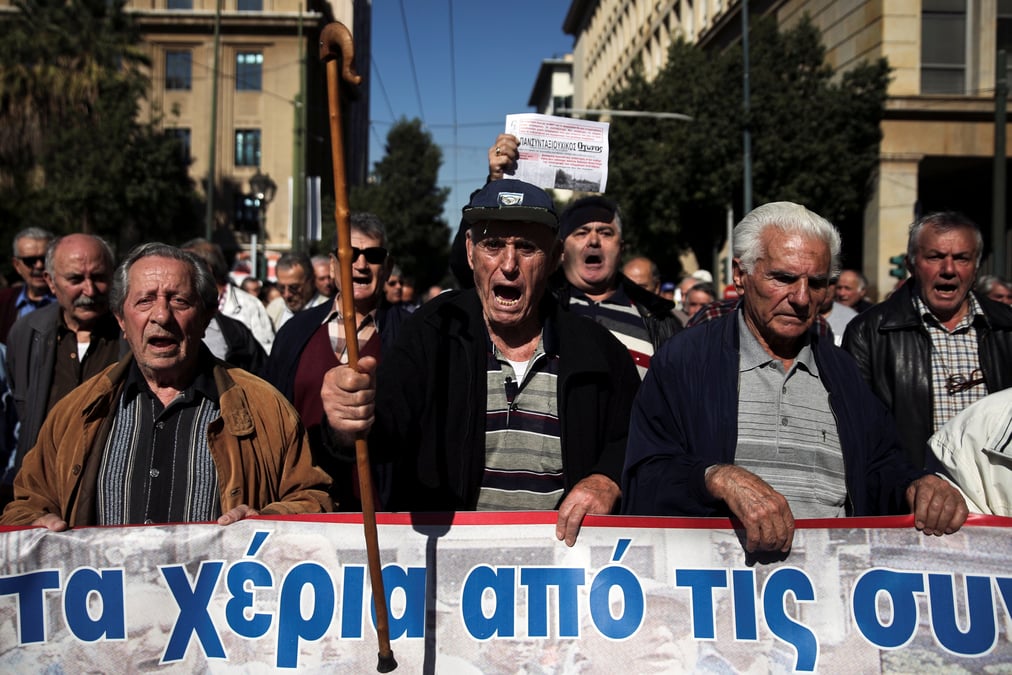 Les retraites grecs manifestent contre l'austerite