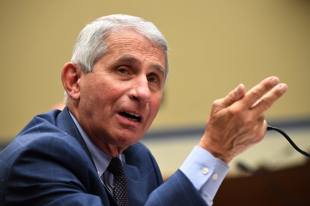 Coronavirus: le dr fauci ne pense pas qu'il faudra reconfiner les etats-unis
