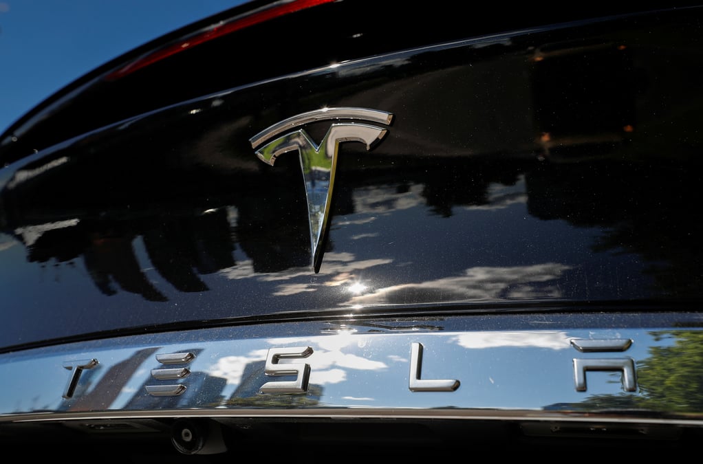 Tesla a suivre a wall street