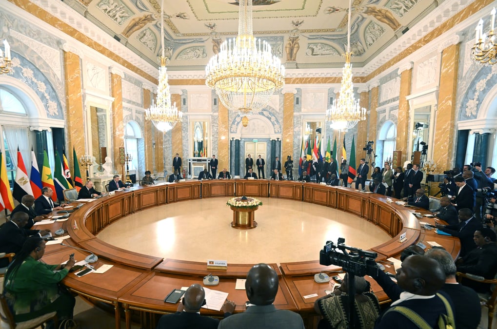 Reunion de vladimir poutine avec une delegation de dirigeants africains a saint-petersbourg, en russie