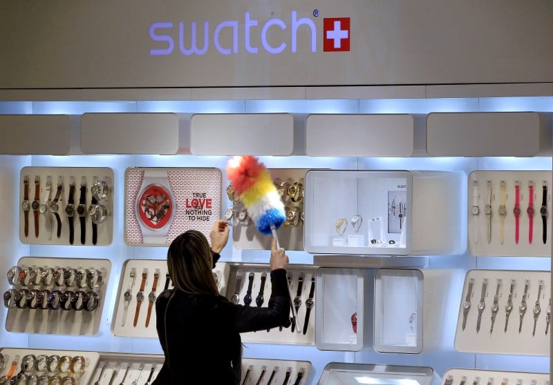 Partenariat entre swatch et visa dans les montres connectees