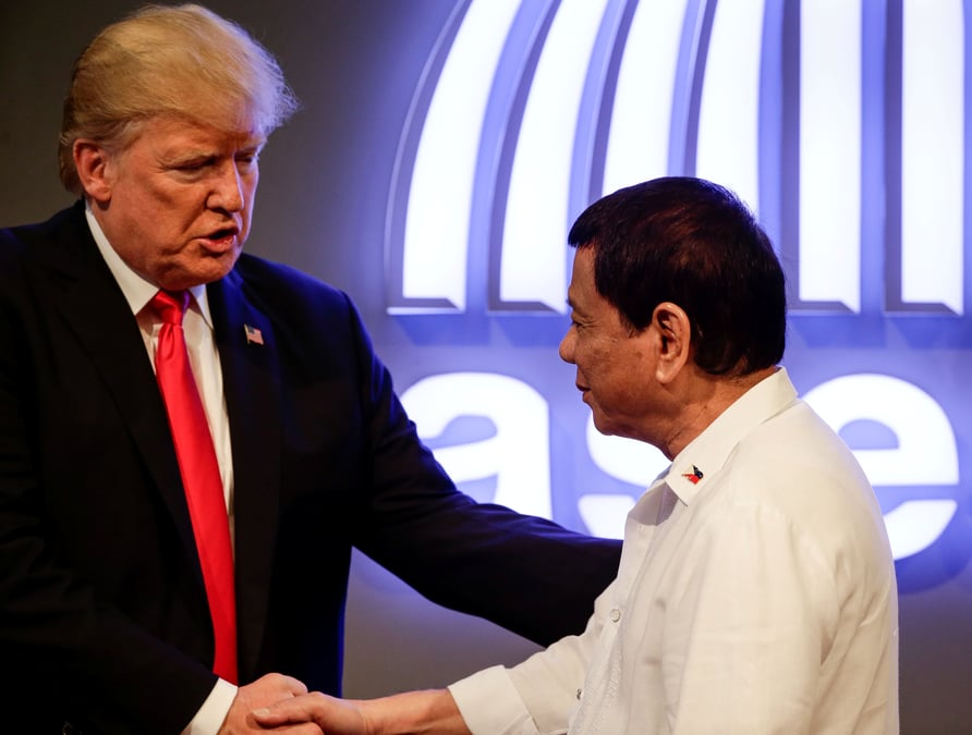 Trump dit avoir une "tres bonne relation" avec le president philippin