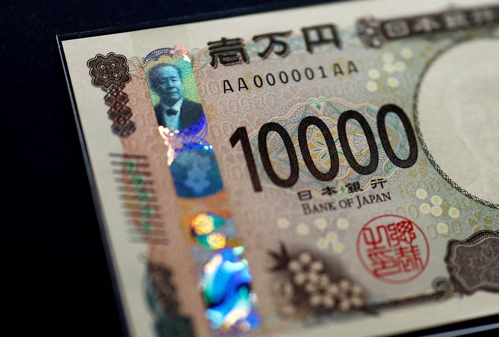 Sur un an, en novembre, les ménages japonais ont réduit leurs dépenses de 0,4%, après un repli de 1,3% en octobre.