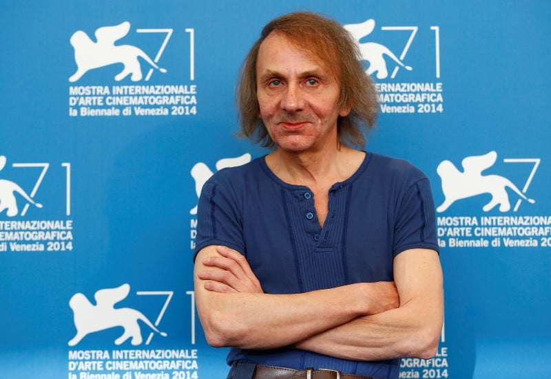 Michel houellebecq se defend d'alimenter la these du "grand remplacement"