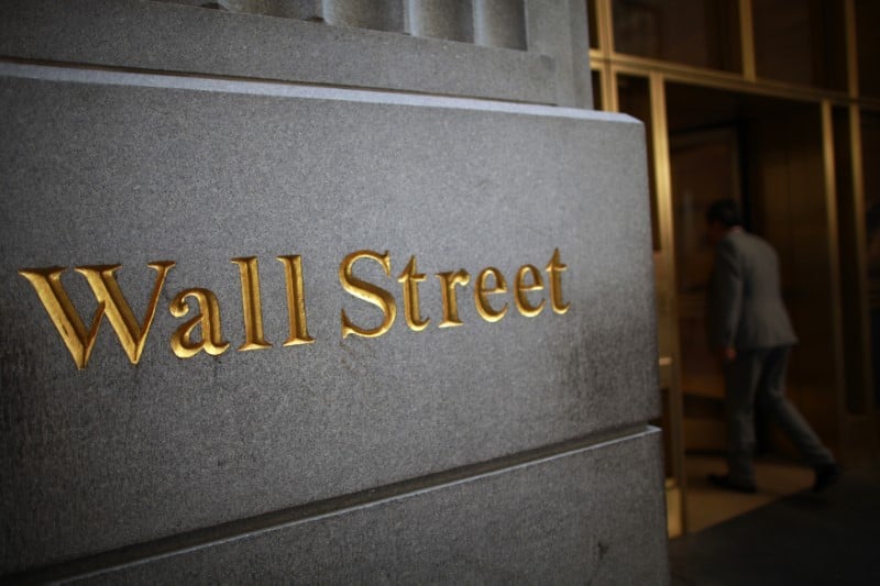 Wall street termine en repli
