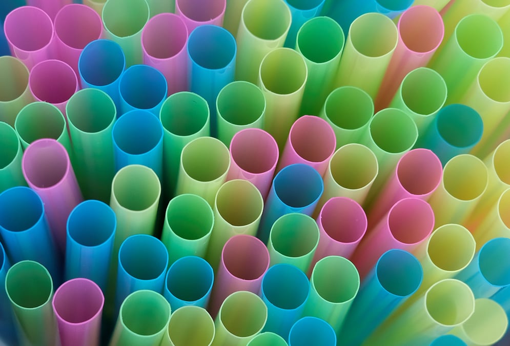 Nestle va supprimer les pailles en plastique a partir de fevrier