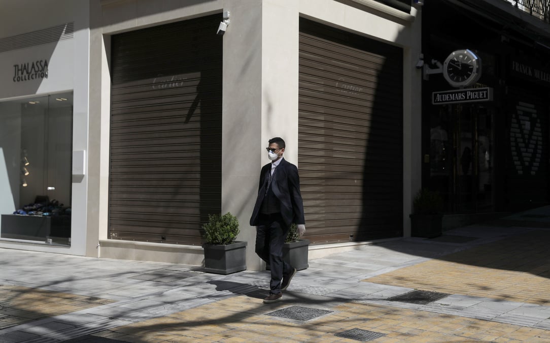 Coronavirus: confinement instaure en grece apres une flambee des cas