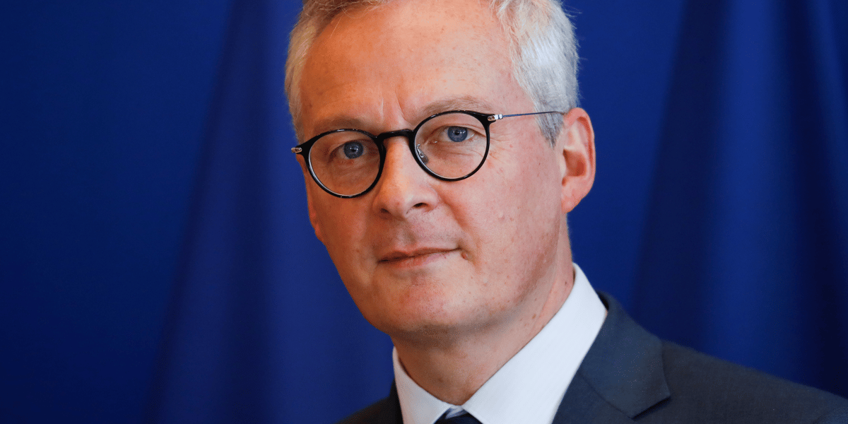 Coronavirus: le maire prevoit une contraction de 8% de l'economie francaise en 2020