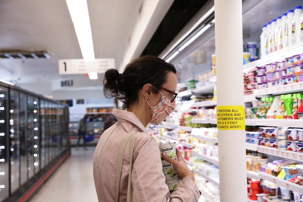 Usa: baisse plus forte que prevu des depenses de consommation en fevrier