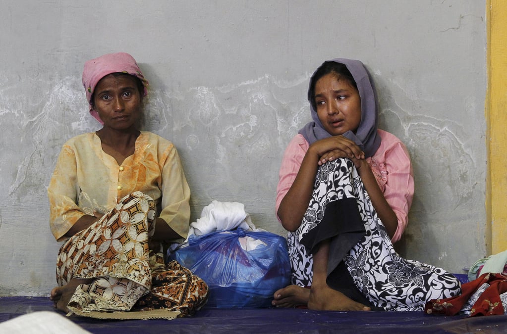 Environ 600 migrants secourus au large de l'indonesie