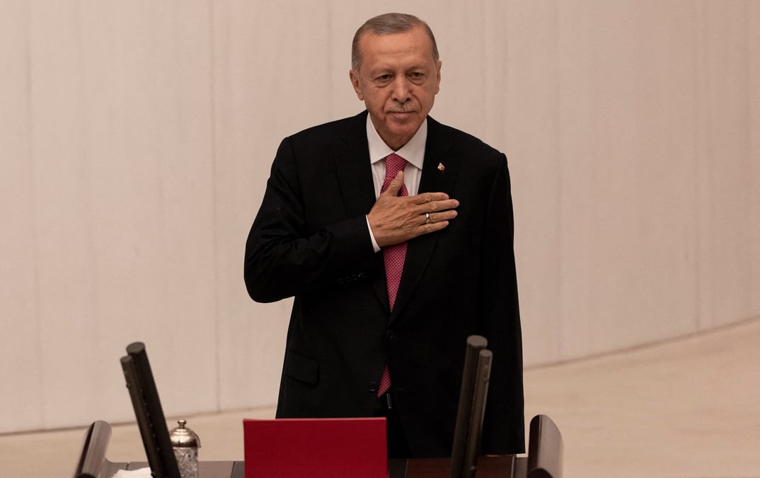 Tayyip erdogan arrive pour preter serment apres sa victoire electorale a ankara