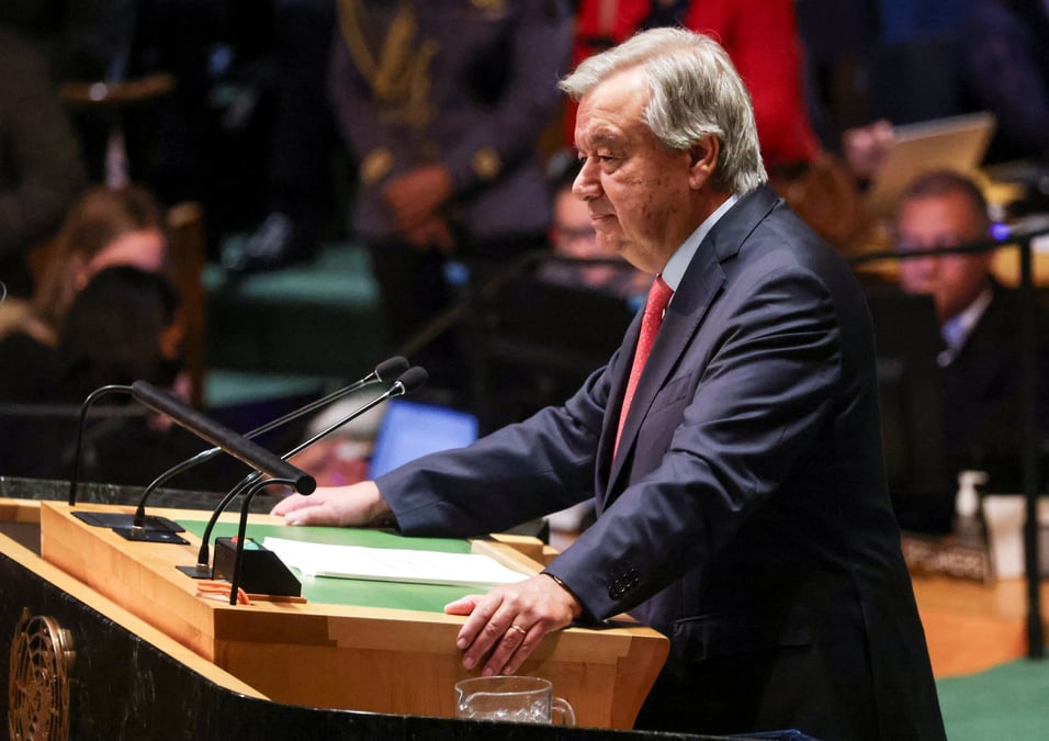 Le secretaire general des nations unies, antonio guterres, s'adresse a la 78e session de l'assemblee generale des nations unies