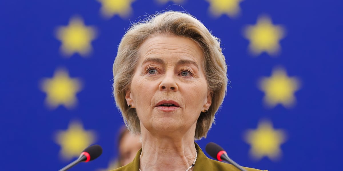 La Commission européenne, présidée par Ursula von der Leyen, a notamment dévoilé un plan de réarmement de 800 milliards d’euros.
