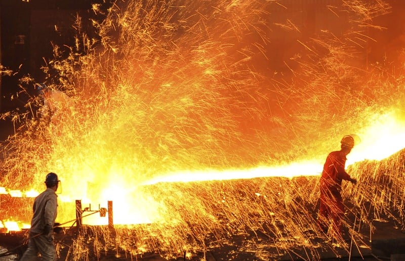 Le secteur manufacturier en chine au plus bas en 11 mois