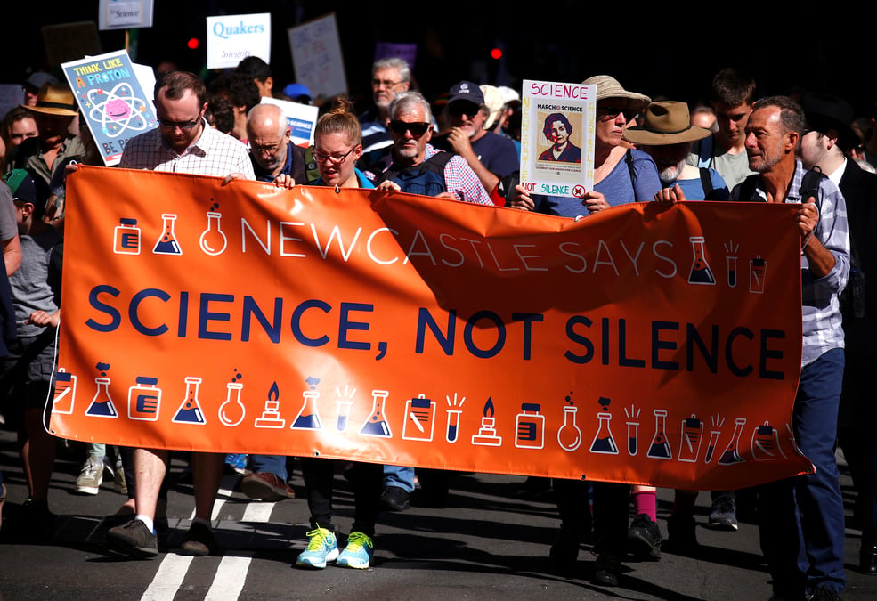 Les scientifiques se mobilisent contre les politiques de trump