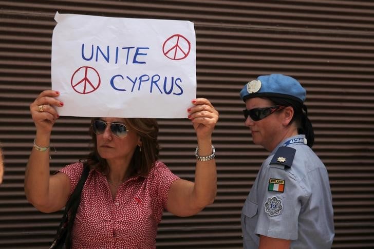 Reprise des negociations sur l'avenir de chypre le 28 juin