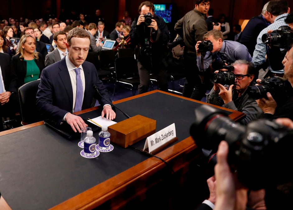 Zuckerberg, Facebook, Cambridge Analytica, vie privée, données personnelles, manipulation politique, publicité, réseau social, Congrès des Etats-Unis, convocation,