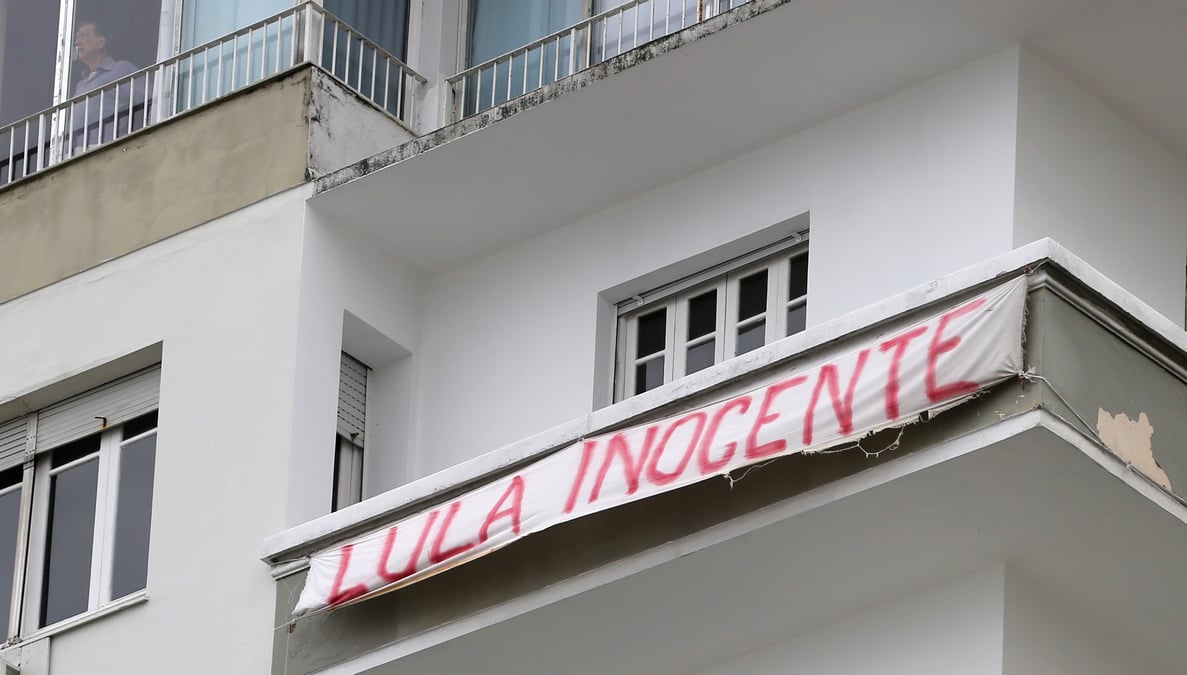 Bresil: lula creuse l'ecart dans les intentions de vote