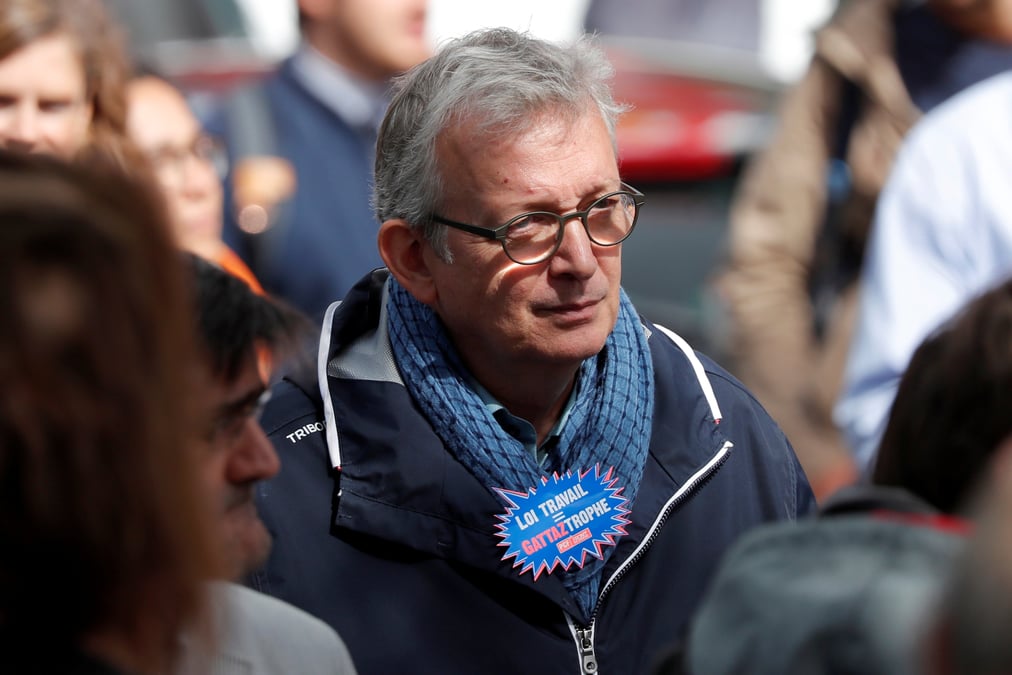 Les communistes esperent conserver un groupe au senat