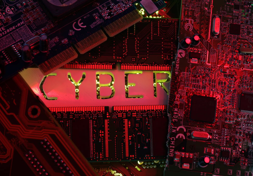 puces cyberattaque piratage