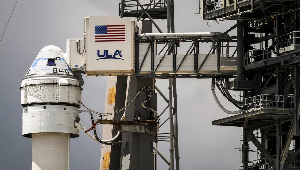 Le starliner de boeing effectue un vol d'essai vers l'iss