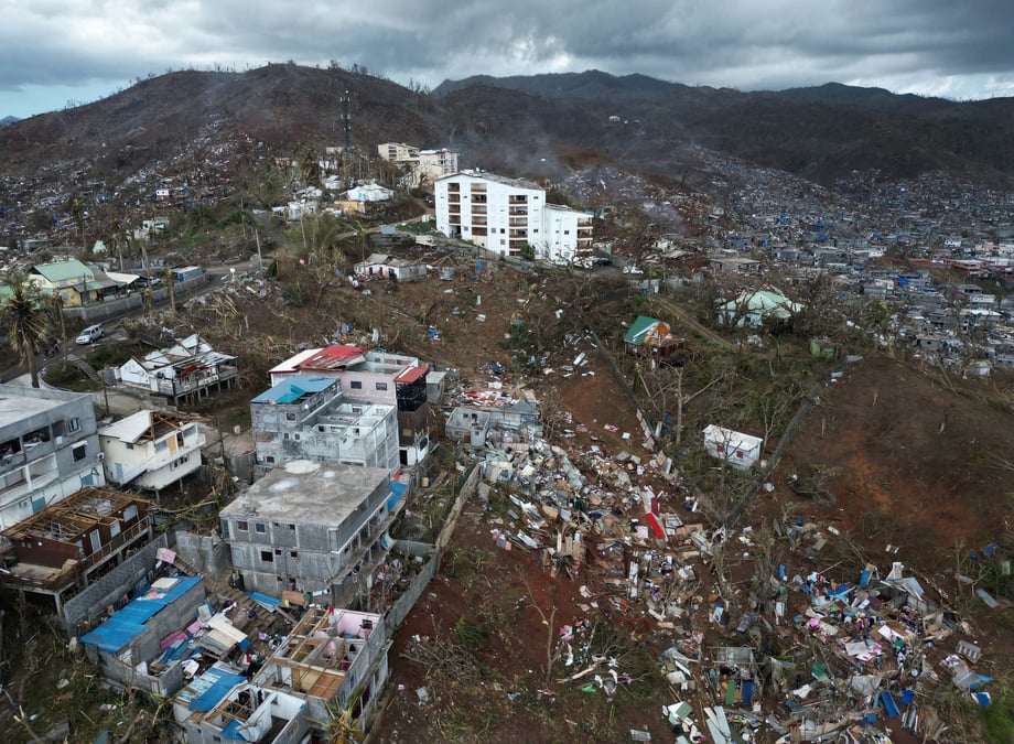 Mayotte est encore ravagée après le passage de Chido,  le plus dévastateur connu par le petit archipel français en 90 ans.