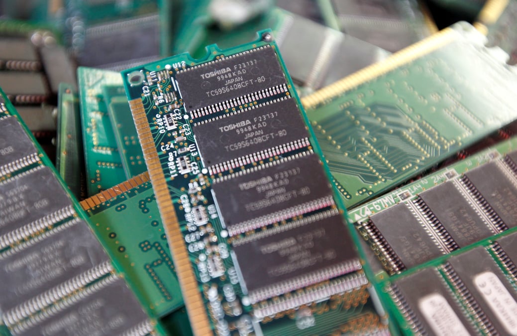 Puces de toshiba: incj etudie une offre avec broadcom