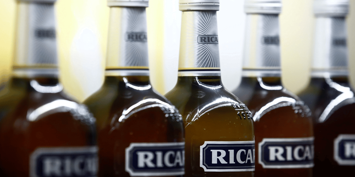 Gbl defend la strategie et le management de pernod ricard