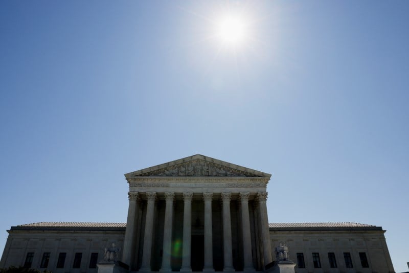 Usa: la cour supreme rejette le recours republicain visant a invalider l'obamacare