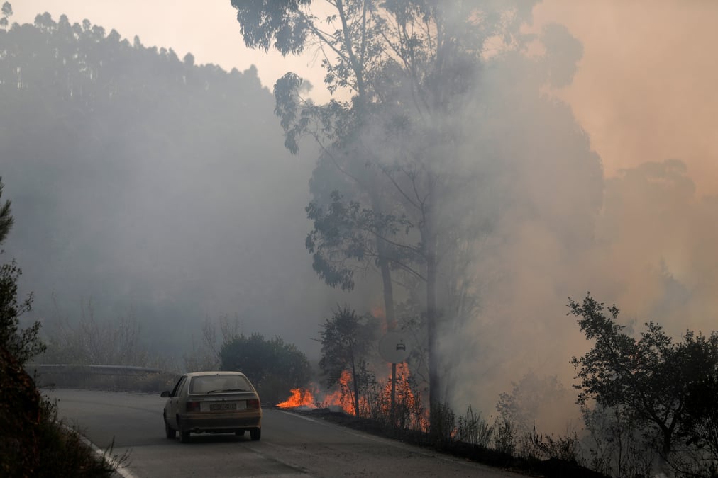 Incendie au portugal, plus de 1.150 pompiers mobilises