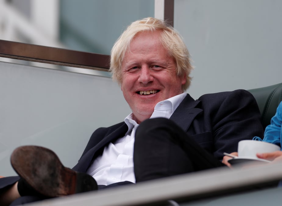 Boris johnson dit n'avoir rien contre theresa may
