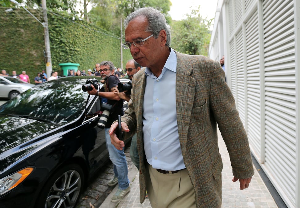Bresil: le conseiller de bolsonaro prone une reforme urgente des retraites